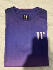 11 Degrees Men's T-Shirt Size