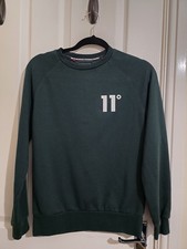 11° (11 Degrees) Green Men